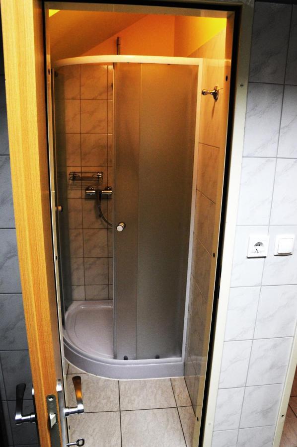 Tej Hostel Ljubljana Luaran gambar